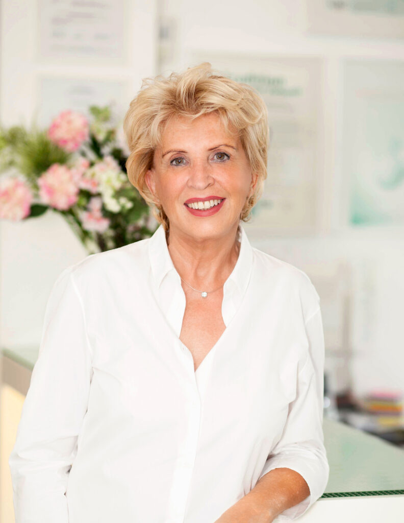 Dr. Christel Pfeifer – Zahnärztin im Haus der Zahngesundheit Köln